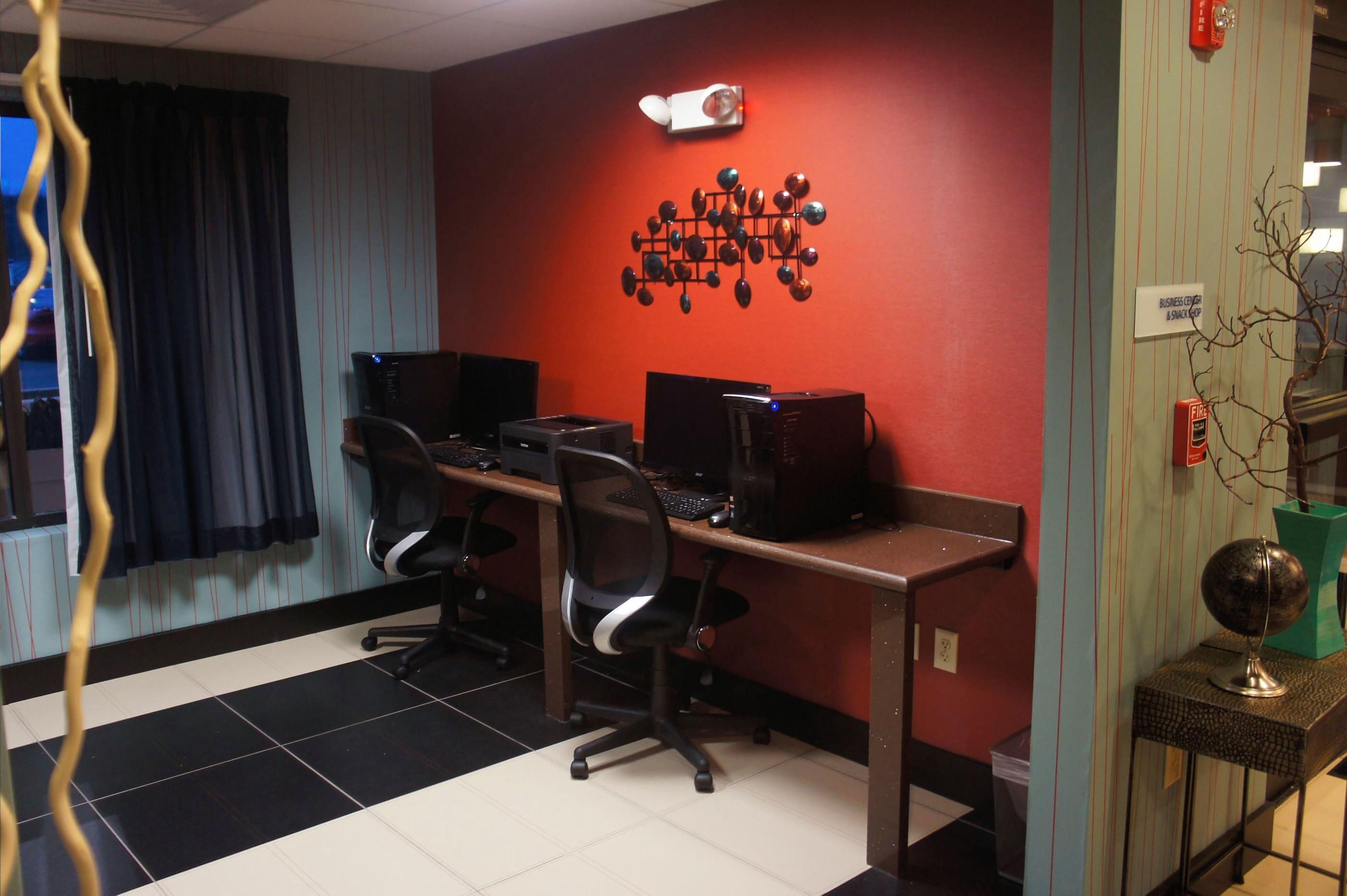 Holiday Inn Express & Suites Northeast By Ihg Йорк Екстериор снимка