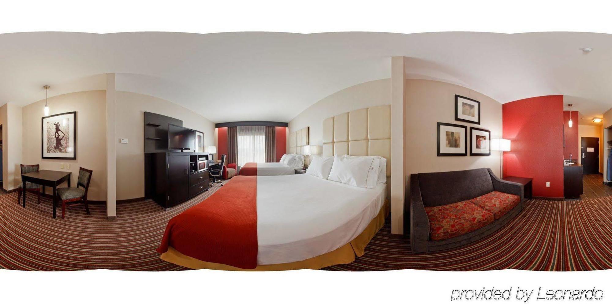 Holiday Inn Express & Suites Northeast By Ihg Йорк Стая снимка
